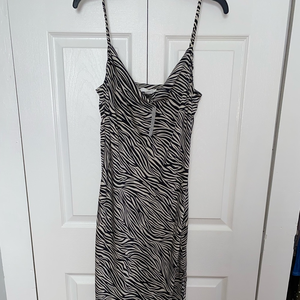 H&M white/black leopard print dress